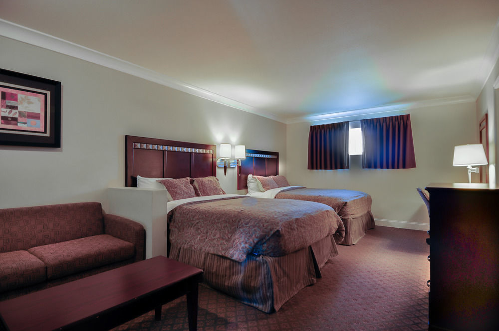 Vagabond Inn Whittier Zewnętrze zdjęcie